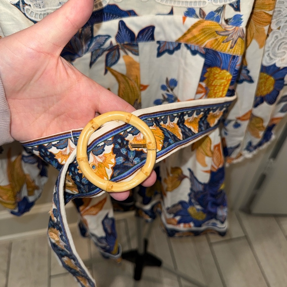 FARM Rio Floral Romper - Picture 3 of 10